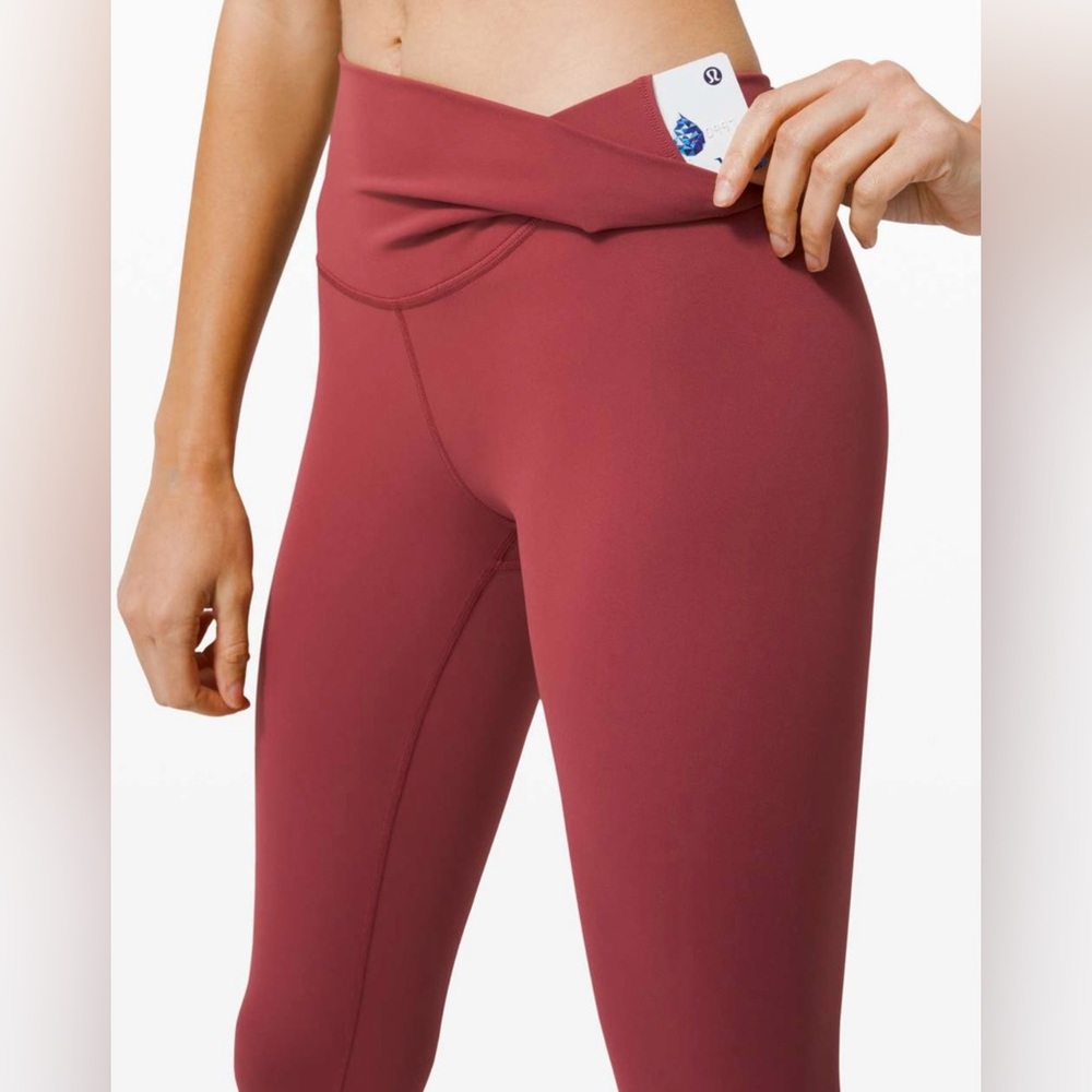 NWOT Lululemon Wunder Under High-Rise Tight 25" *Full-On Luxtreme color … - Picture 4 of 9